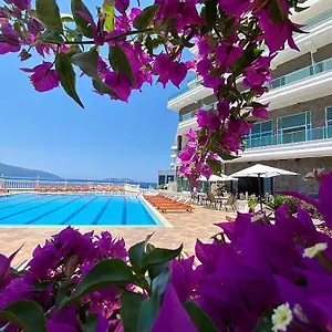 **** Hotel Toto & Albania