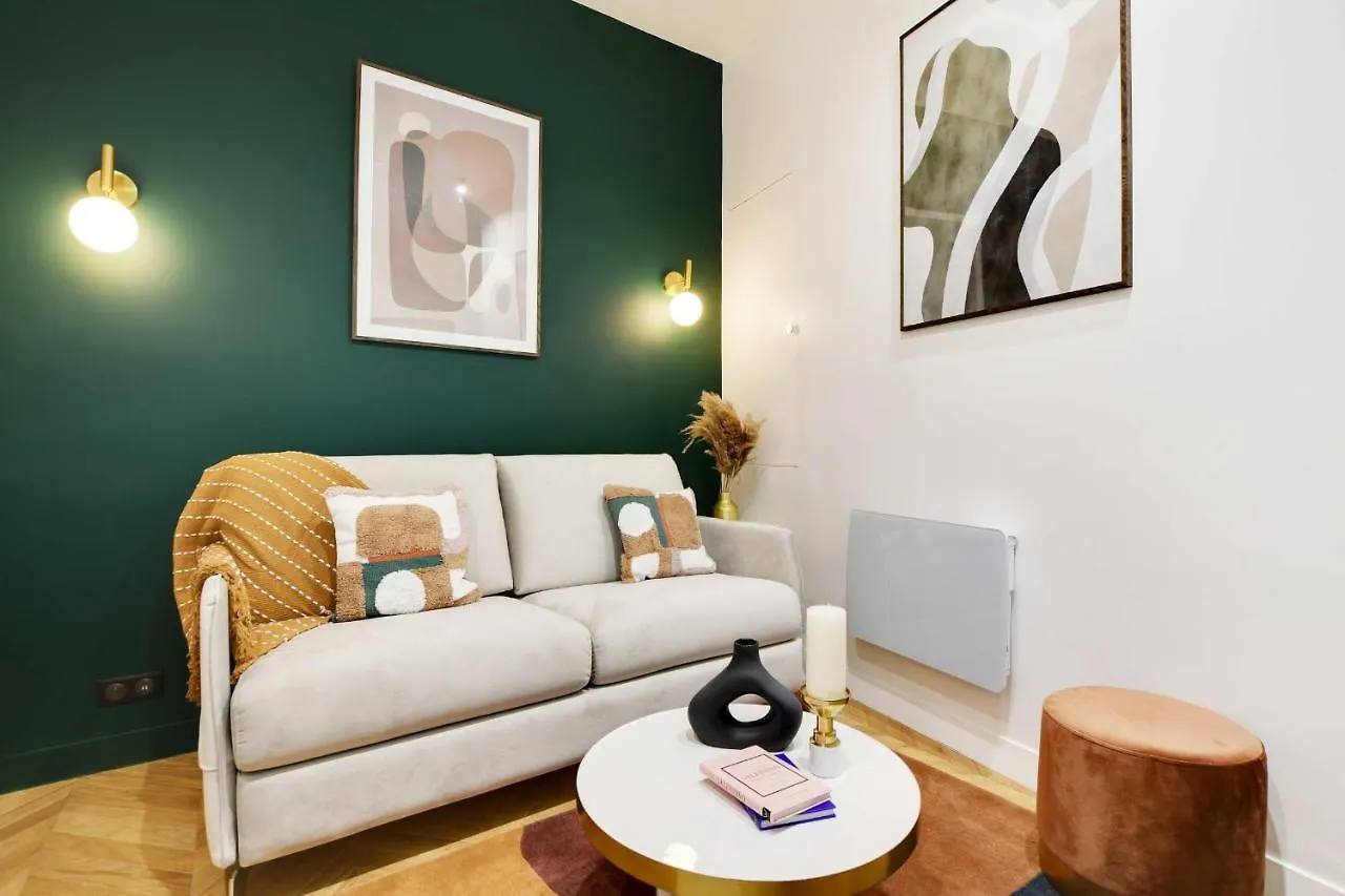 Chic Apartment - 1Br-4P - Facing The Louvre Paris